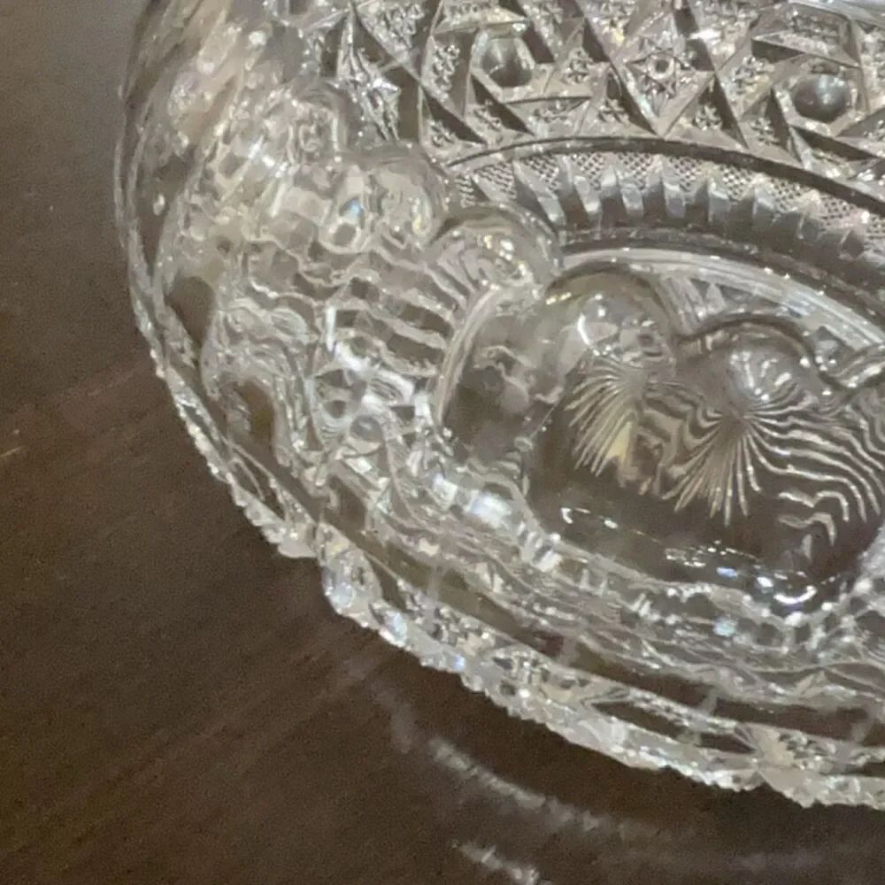 L.E. Smith Clear Cut Glass Decorative Bowl Starburst Sawtooth Rim 6